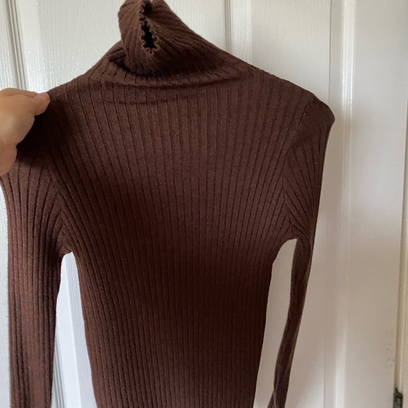 Storets brown turtleneck - Picture 5 of 5
